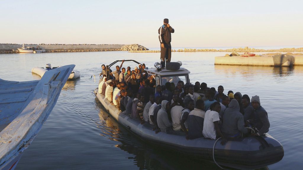 Rescatan a 108 inmigrantes a la deriva entre Libia e Italia