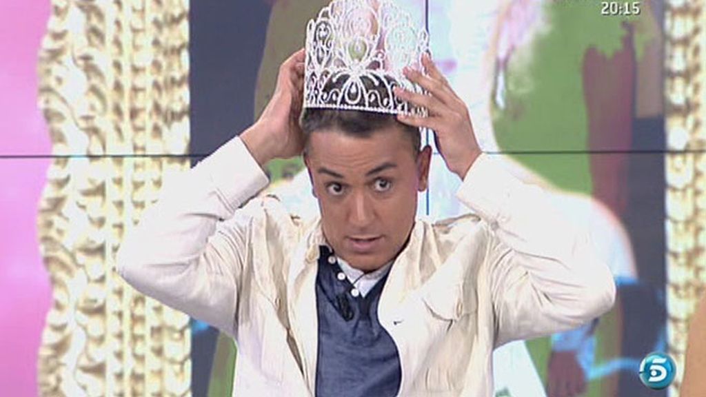 Paz Padilla, Belén Esteban y Kiko Hernández improvisan un desfile