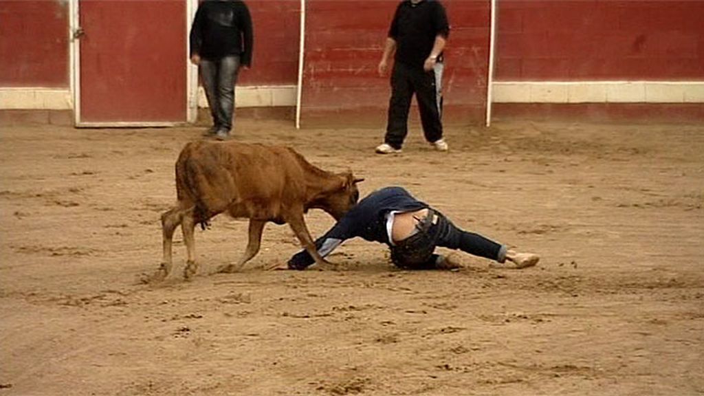 Gabi decide poner a prueba a sus chicas en su última cita