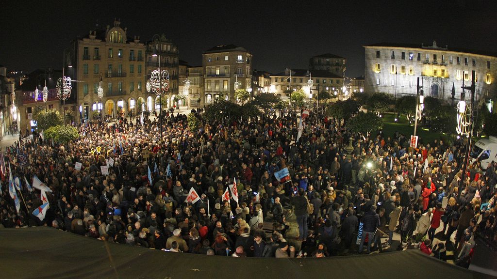 Manifestación histórica en Pontevedra contra la papelera Ence
