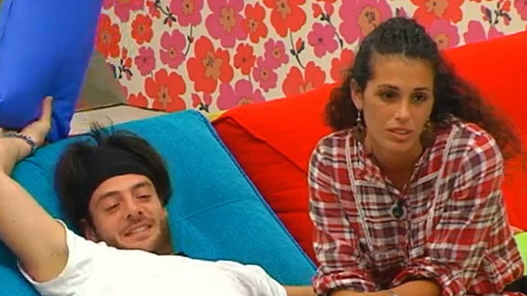 Juegos de manos en el sofá