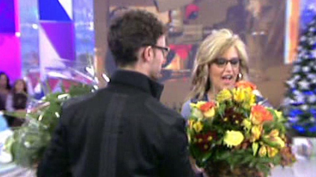 Rosas y besos para celebrar su cumpleaños