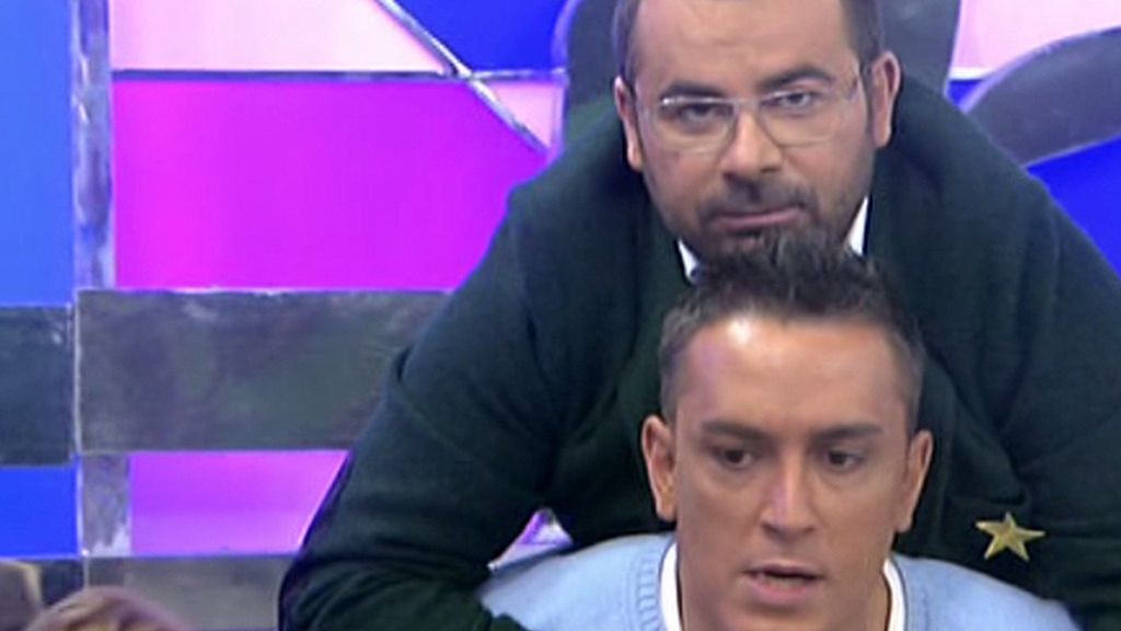A caballito en plató