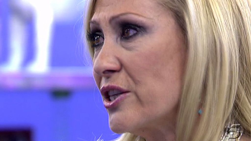 La colaboradora llora recordando: "hablando le hice daño a mi hija"