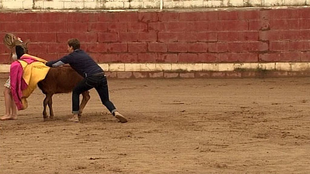 Gabi decide poner a prueba a sus chicas en su última cita