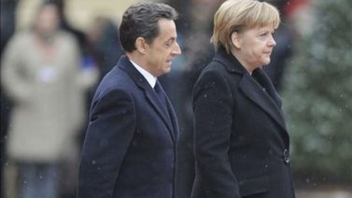 Merkel, con Sarkozy. Foto: EFE.