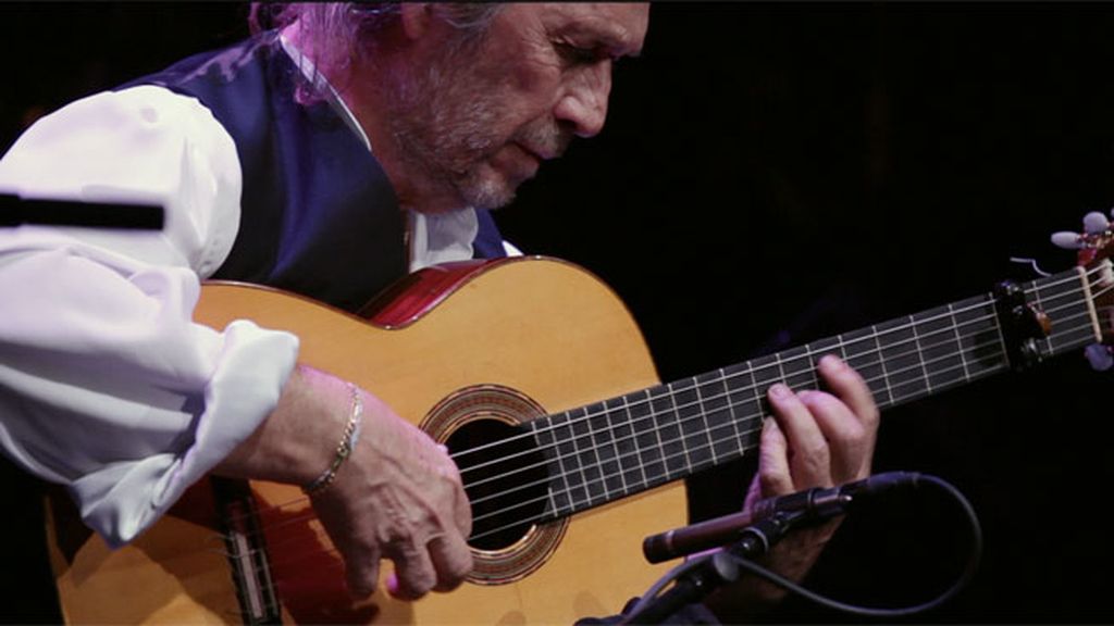 Paco de Lucía, en su documental: "Comencé a tocar la guitarra con siete años"