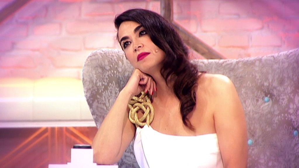 Chelo quiere ayudar a su hijo pero... ¿qué pueden hacer los estilistas de 'Cámbiame'?