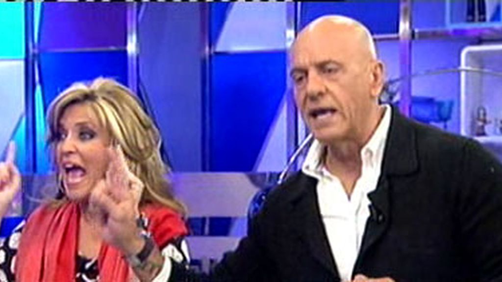 Los colaboradores se acusan mutuamente de mentir