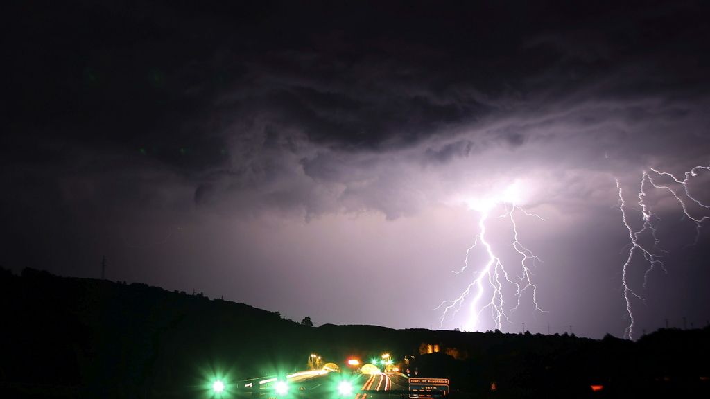 Espectacular tormenta eléctrica en Zamora