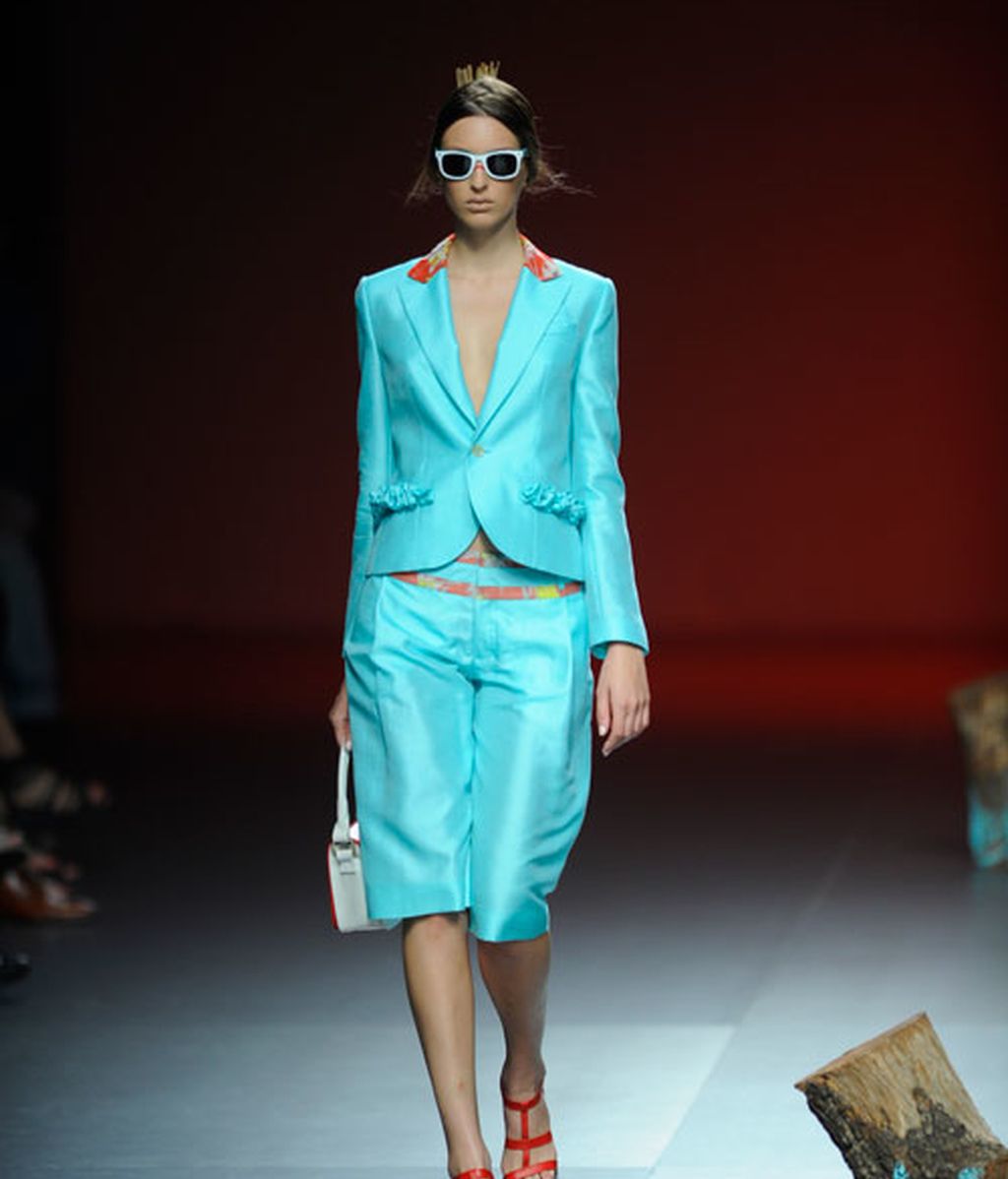 Ligereza con Devota & Lomba