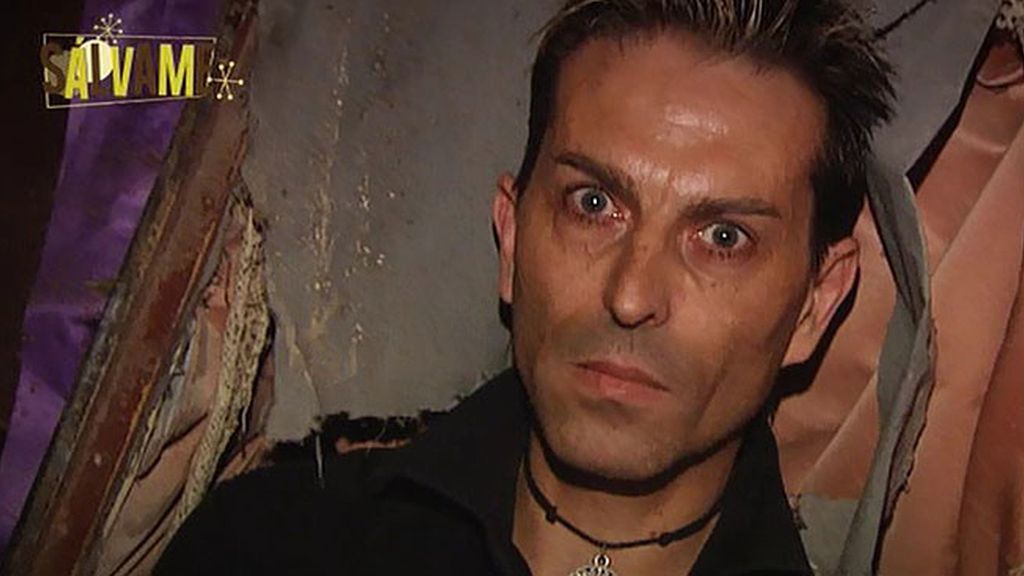 Cristina Tárrega cambia el look de Pedro, desde su vestuario hasta su bronceado