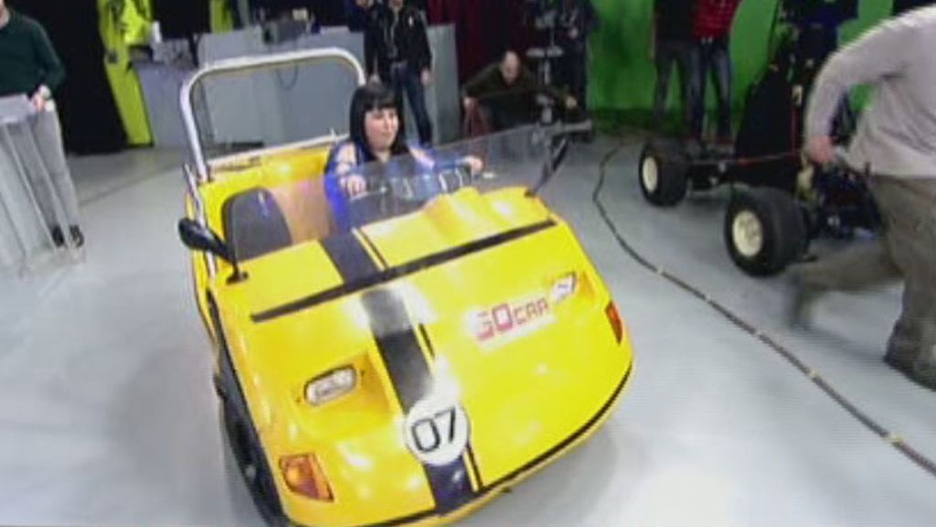 La pequeña reportera se emociona al recordar 'La Caja Deluxe'