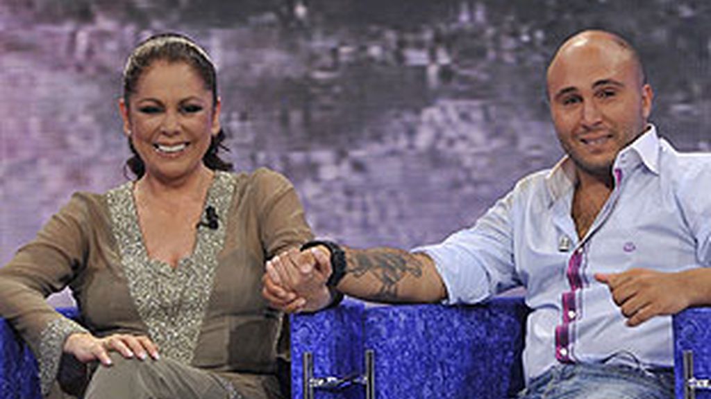 Isabel Pantoja y Kiko Rivera durante una gala de 'Supervivientes' Isabel Pantoja y Kiko Rivera durante una gala de 'Supervivientes'