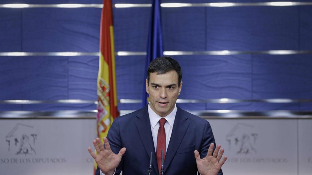 Sánchez: "Si Rajoy renuncia intentaremos formar Gobierno"