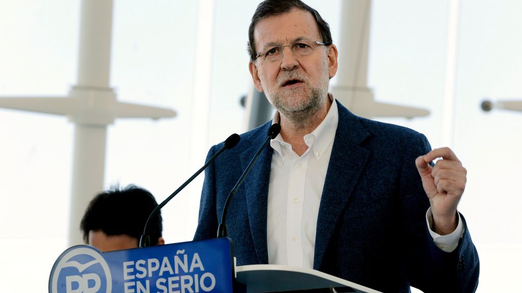 Rajoy promete bajar impuestos y cotizaciones a la Seguridad Social