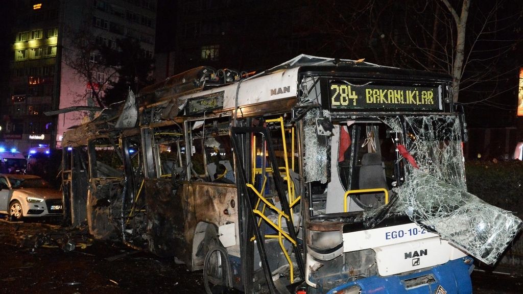 Decenas de muertos en Ankara por un atentado en el centro de la ciudad