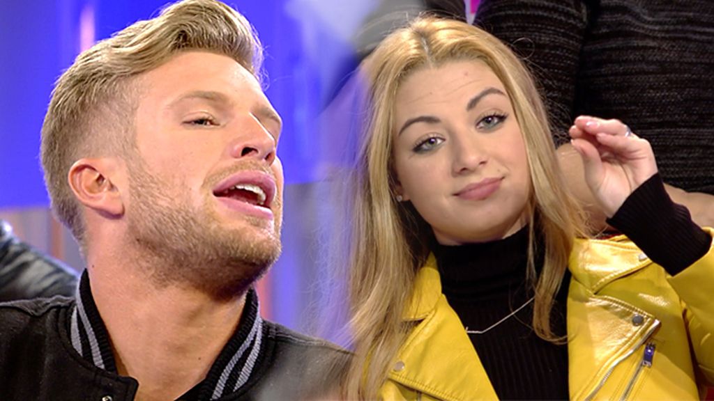 Paula, a Carlos: "Sal ya del armario" Paula, a Carlos: "Sal ya del armario"