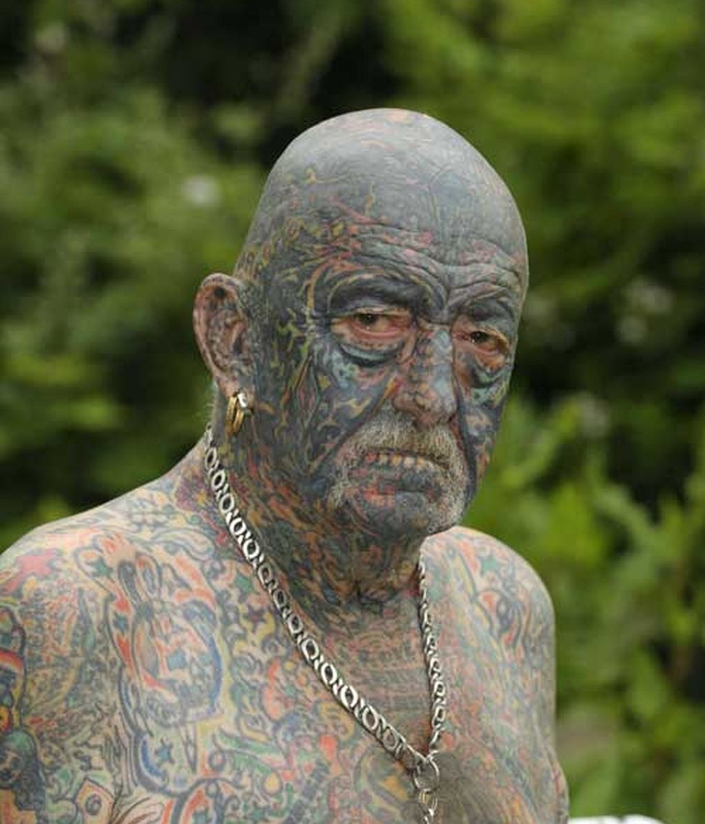 El hombre con más tatuajes