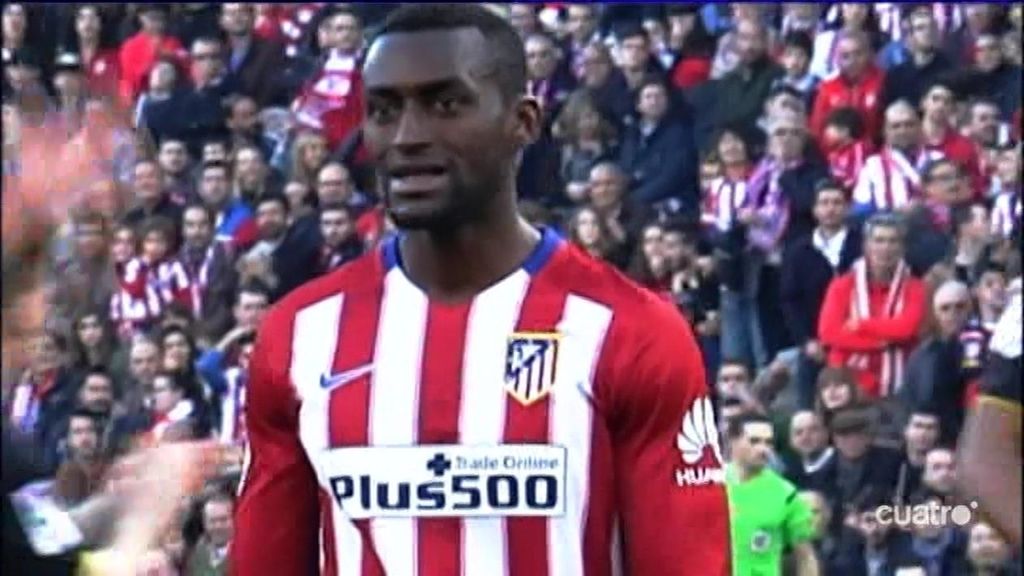 Jackson Martínez tocó un solo balón en los 20 minutos que jugó ante el Sevilla