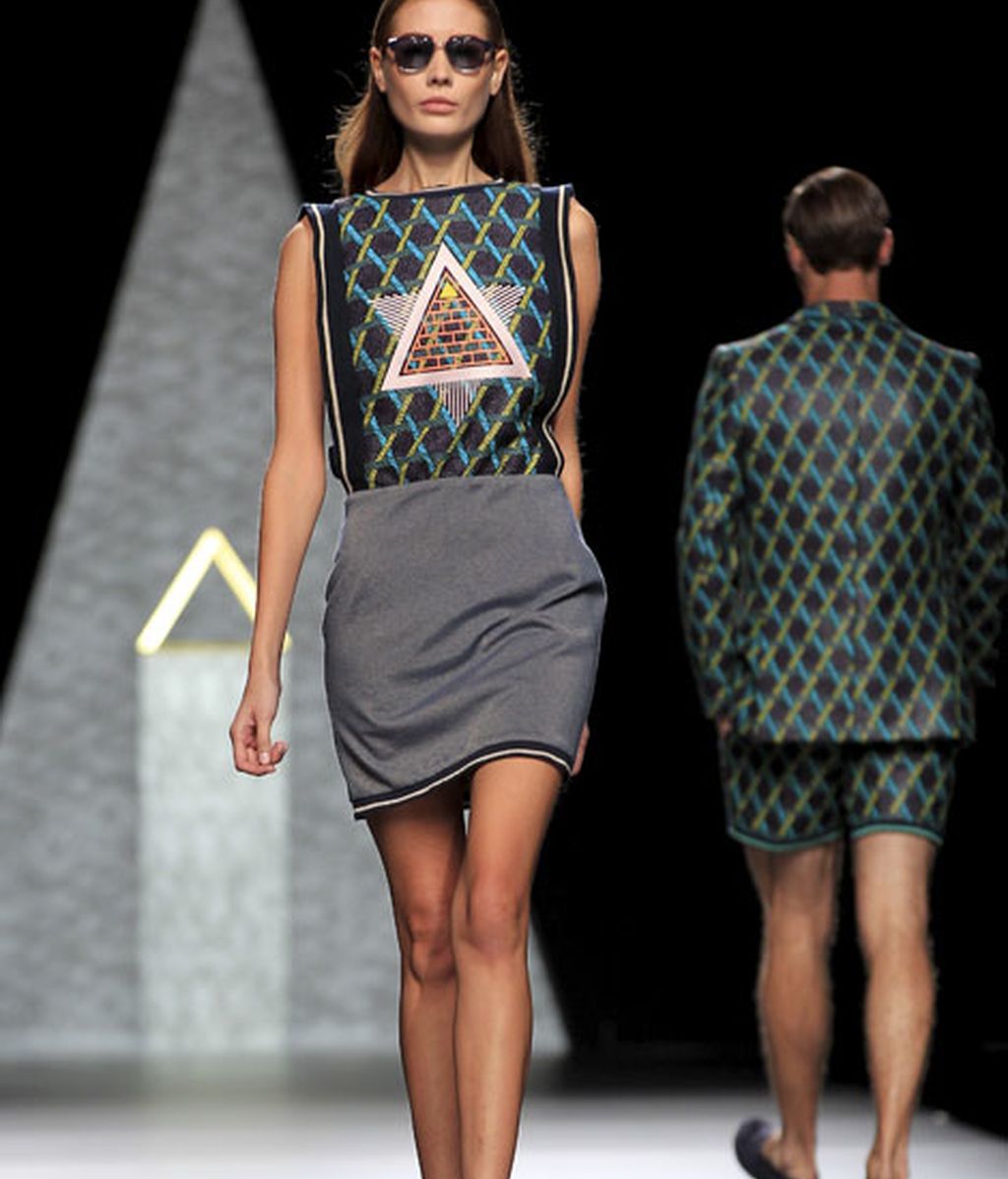 Las formas piramidales y el color flúor