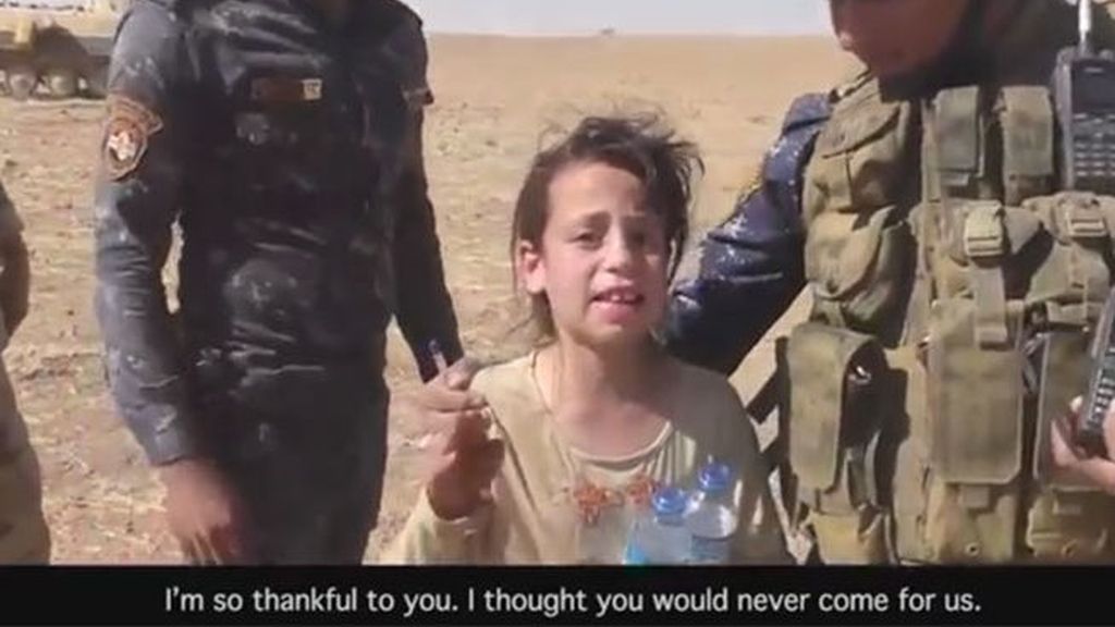 Una niña, a los soldados iraquíes que luchan contra EI: "Pensé que nunca vendríais"