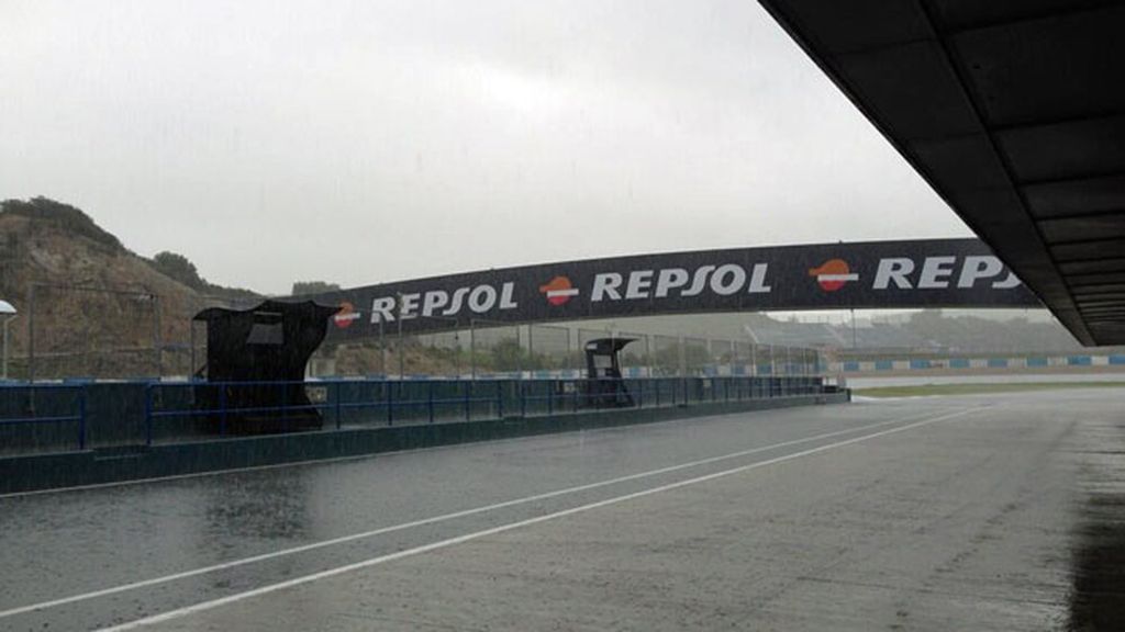 Segunda sesión en Jerez pasada por agua