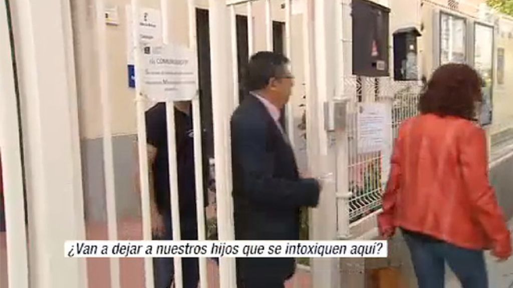 Los inspectores de la Junta increpados en un colegio de Seseña