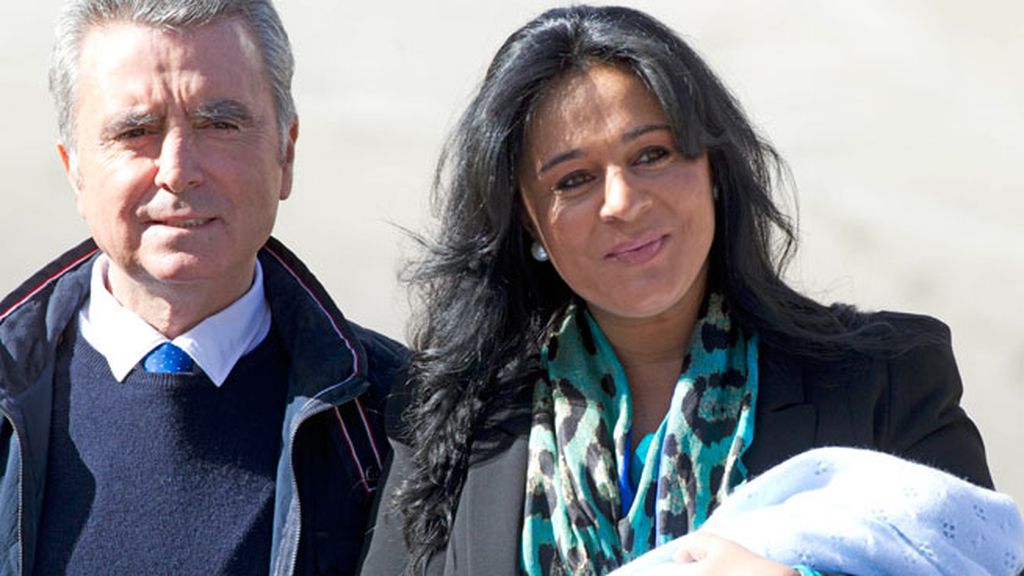 Un plano de la feliz madre