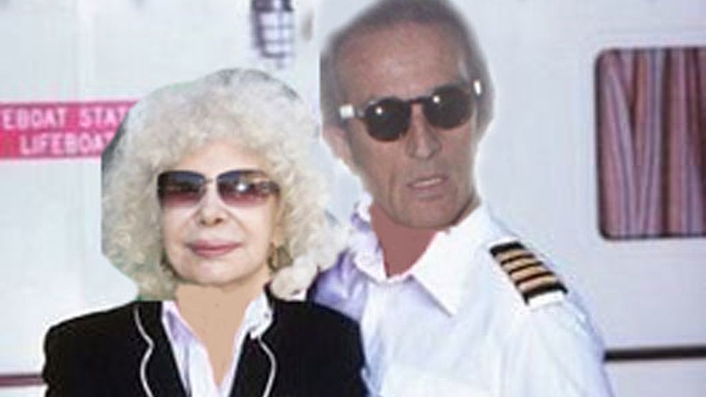 La Duquesa de Alba y Alfonso Díez, vacaciones en el mar