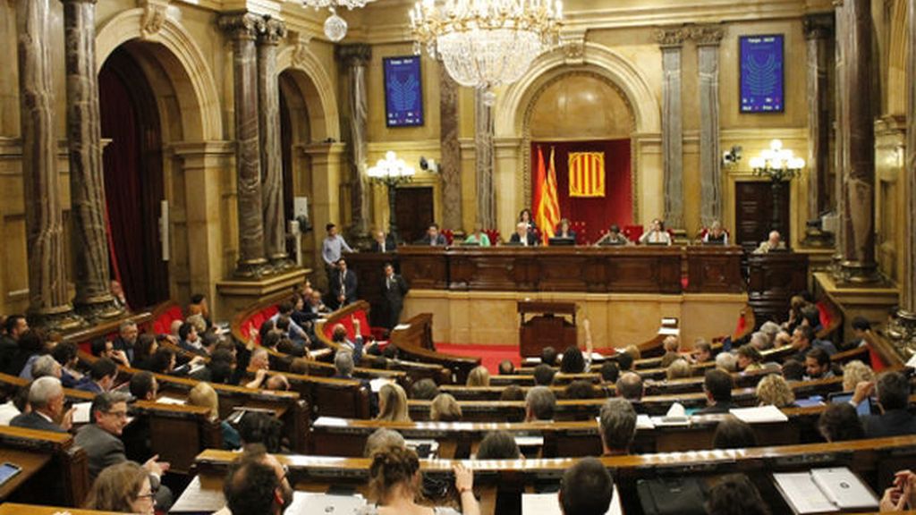 El Gobierno de Puigdemont da por roto su acuerdo con la CUP