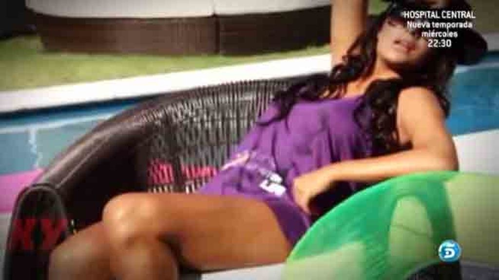 Antes del Mundial, Larissa Riquelme posó ligerita de ropa para la misma revista