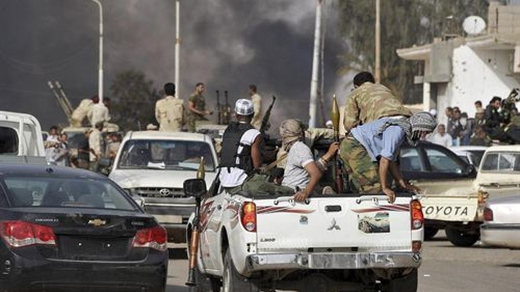 Libia conmemora los cuatro años de la caída de Gadafi sumida en el caos
