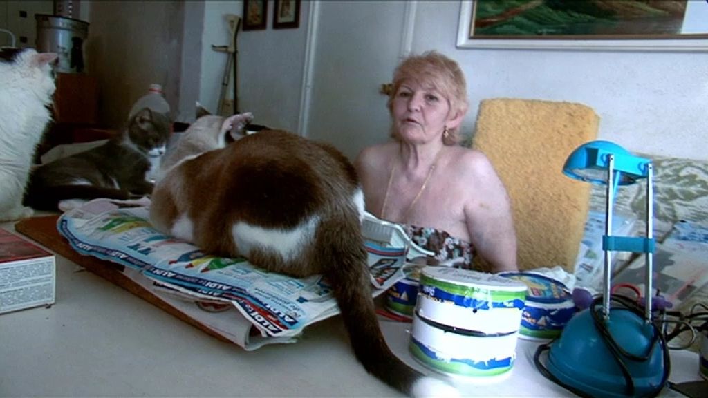 Paquita no puede vivir sin sus gatos