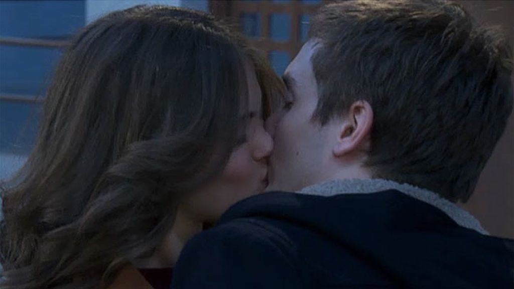 Jacobo asusta a Lidia con sus sentimientos