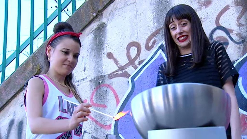 Lo prometido es deuda: Azahara quema sus extensiones y sus prendas más ‘chonis’