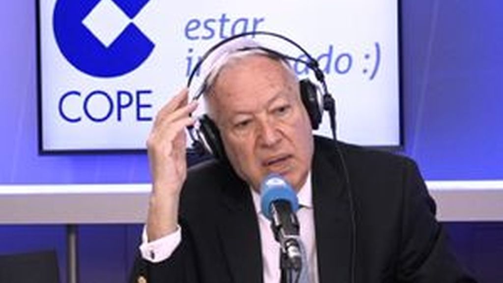 Margallo “insiste en la necesidad de acciones militares contra los terroristas"