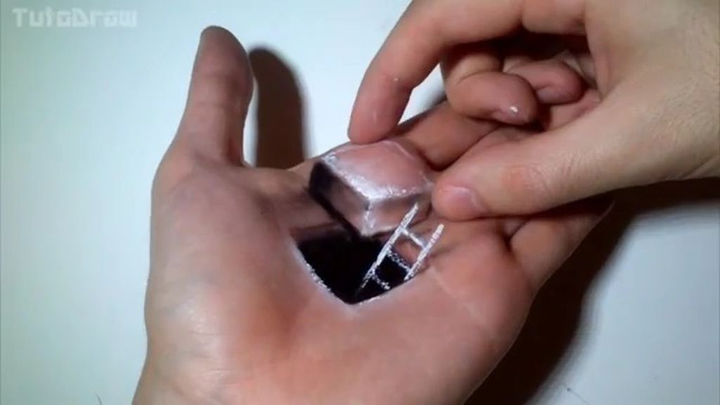 Espectacular truco para crear una ilusión óptica en tu mano