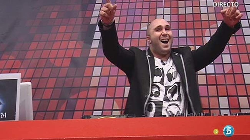 El hijo de Isabel Pantoja ha pinchado un tema inédito para los concursantes