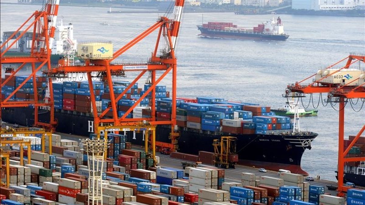 Imagen de una terminal de contenedores en el puerto de Tokio, Japón. EFE/Archivo Imagen de una terminal de contenedores en el puerto de Tokio, Japón. EFE/Archivo