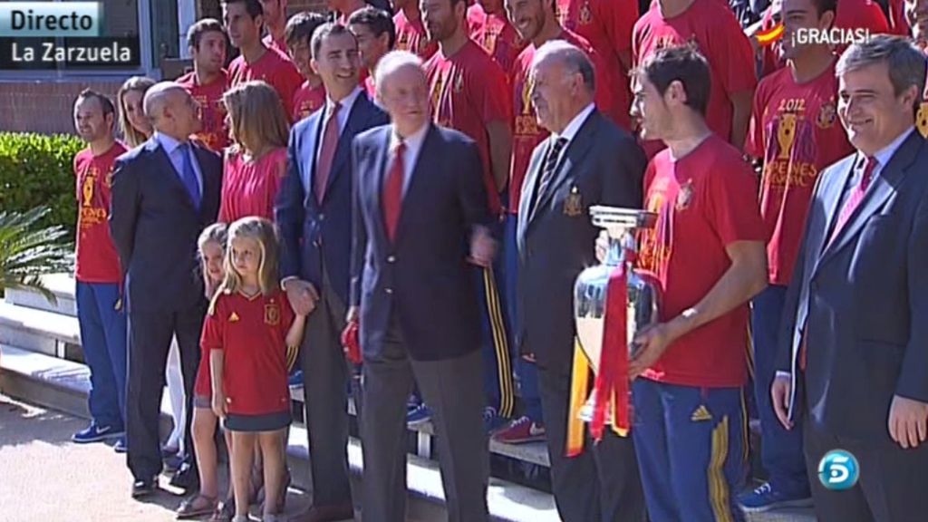 Las hijas de los Príncipes de Asturias disfrutan con La Roja