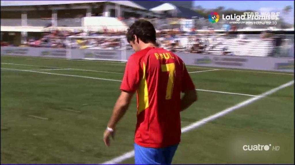 Raul González vuelve a lucir el '7' de España