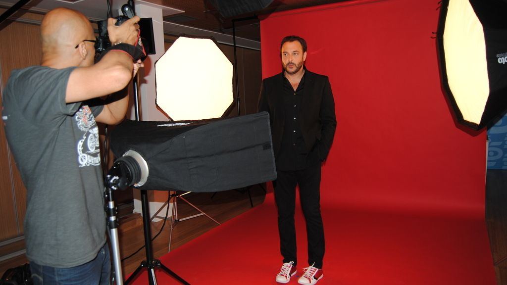 Roberto Vilar en la sesión de fotos
