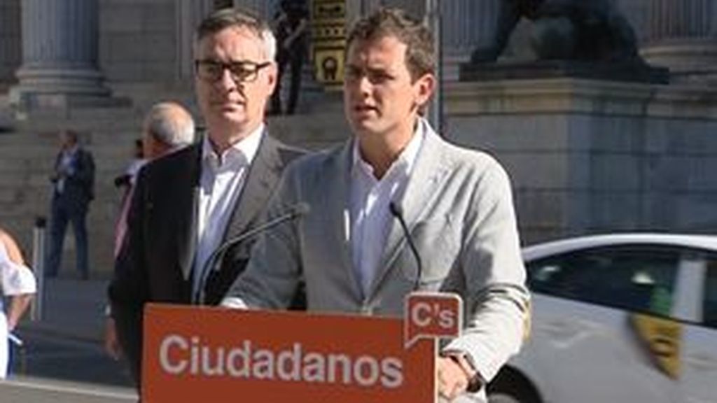Rivera: “Lo de Fernández Díaz demuestra que confunden a España con su partido”