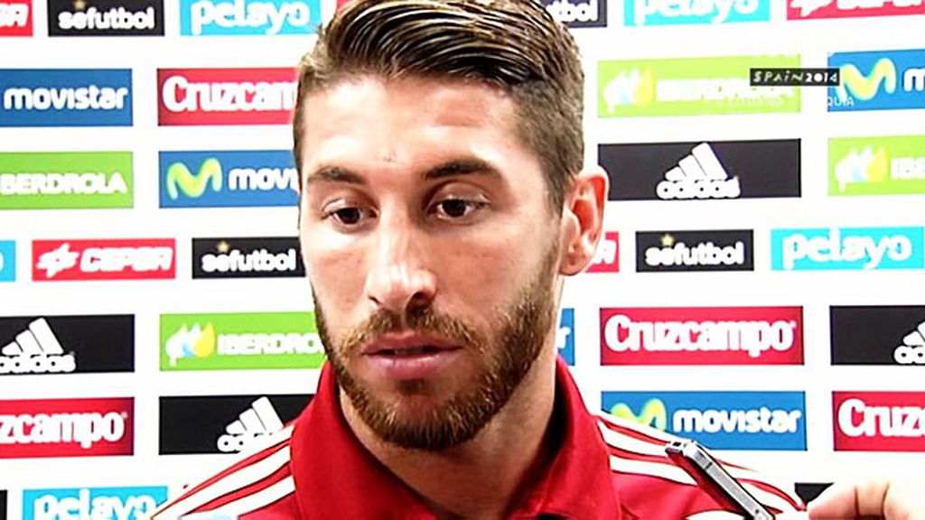 Sergio Ramos lo volvió a hacer: marcó un penalti a lo Panenka ante Macedonia