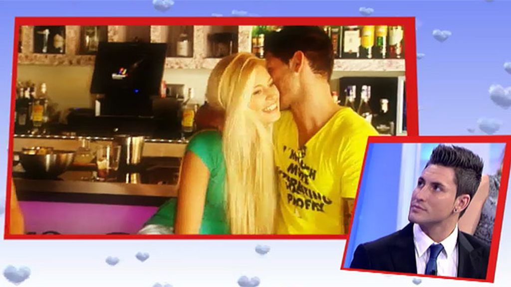 Ainhoa, una más entre los amigos de Erik