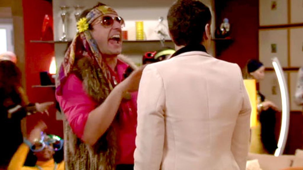 Fiesta de disfraces en casa de los Hita