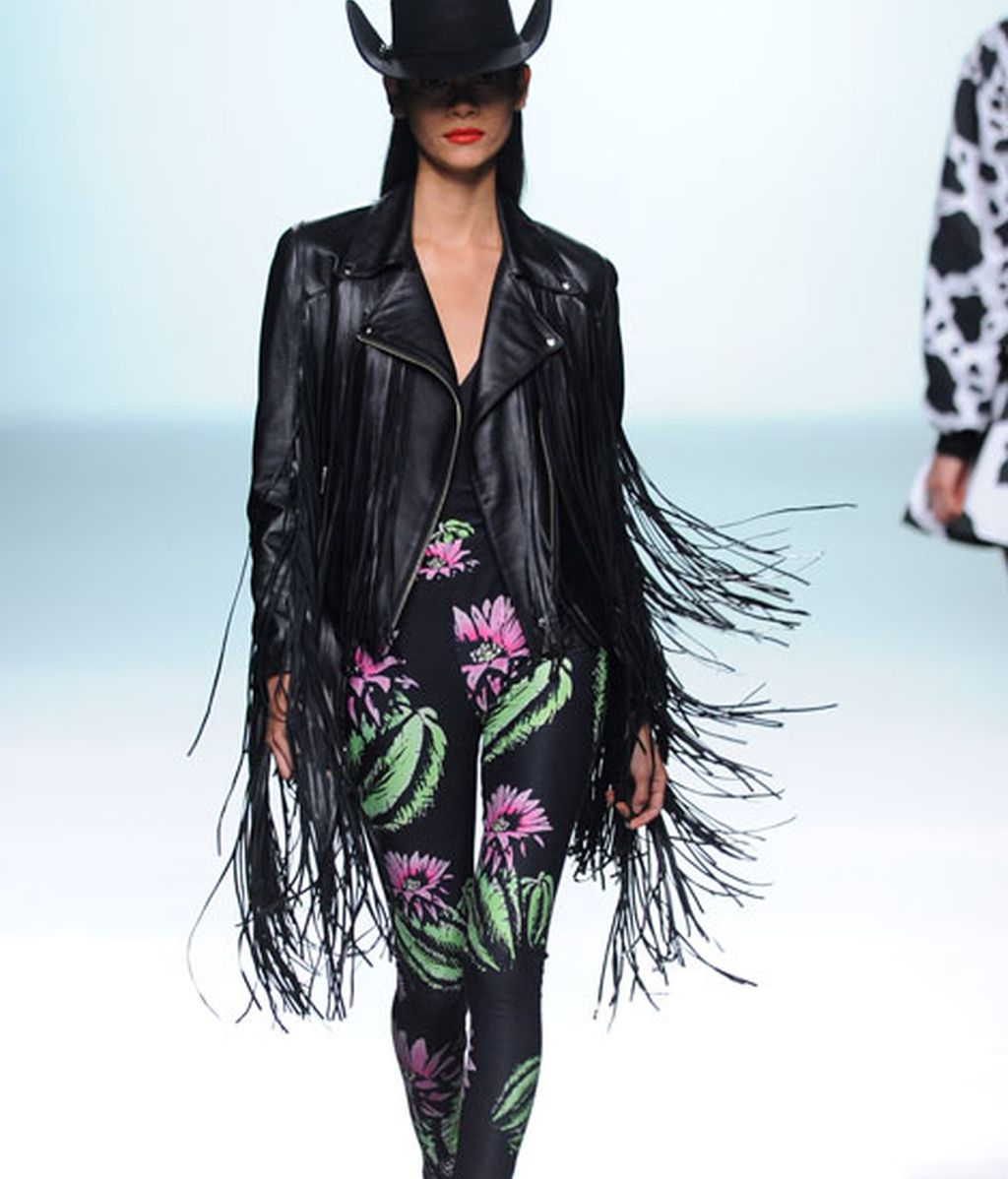 María Escoté: indios y vaqueros