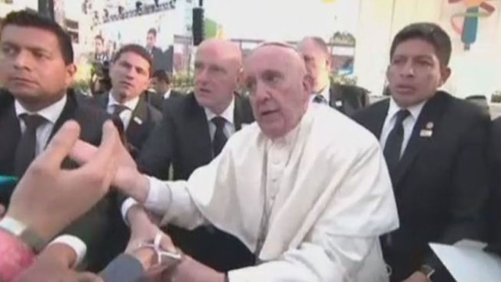 El Papa a un joven que casi le hace caer: “¡No seas egoísta!”