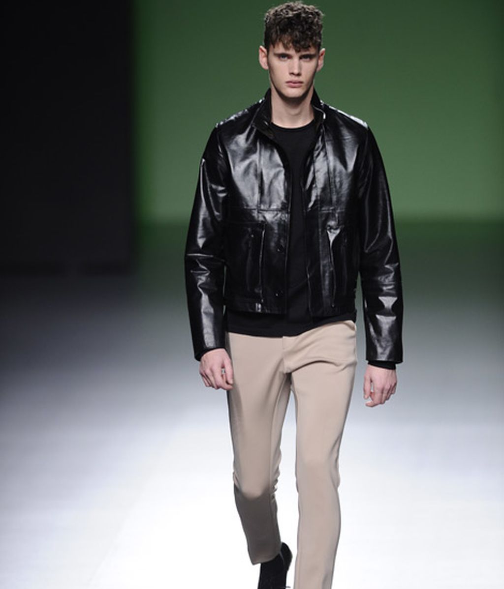 Volúmenes en faldas, vestidos y chaquetas